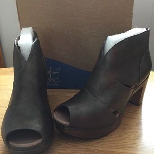 Fandom Delphina Metallic